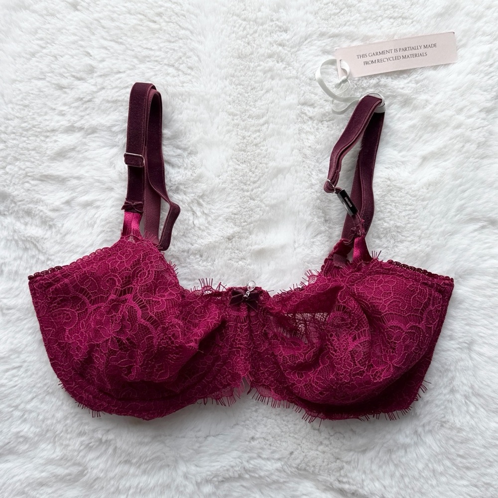 NWT Victorias Secret Dream Angels Push-up without Padding Dark Red size 32DD